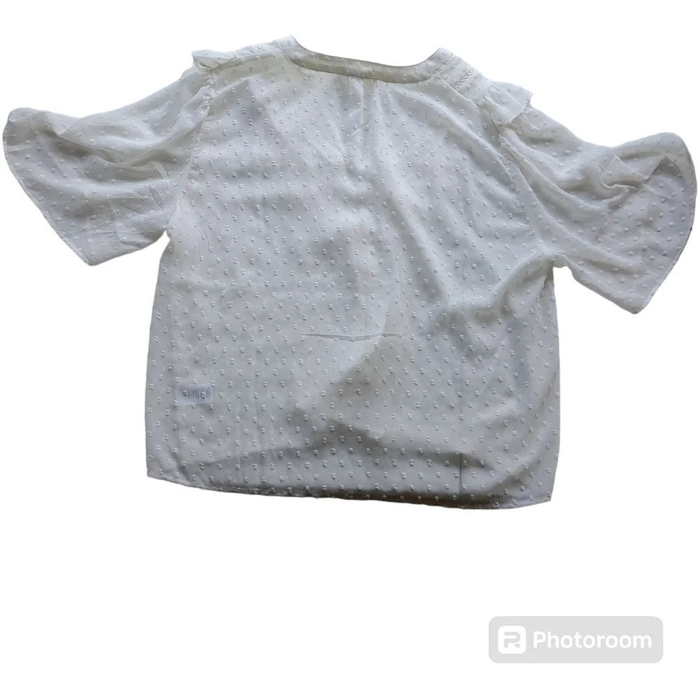 Haver & Blair Cream Lace Bell Sleeve Light Shell Buttons V neck - Picture 2 of 7